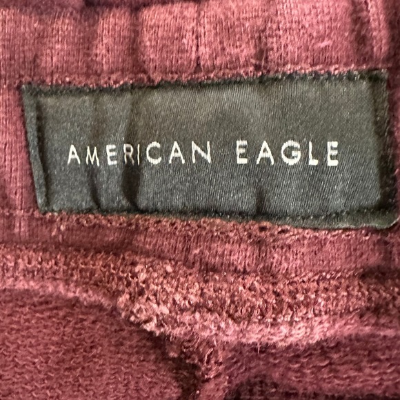 American Eagle Mens Performance Jogger Pants XL Burgundy Drawstring Stretch Logo - Picture 2 of 8